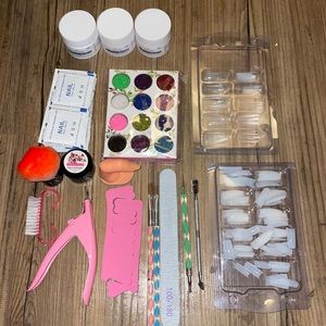 18 Piece Nail Kit (CHECK DESCRIPTION)